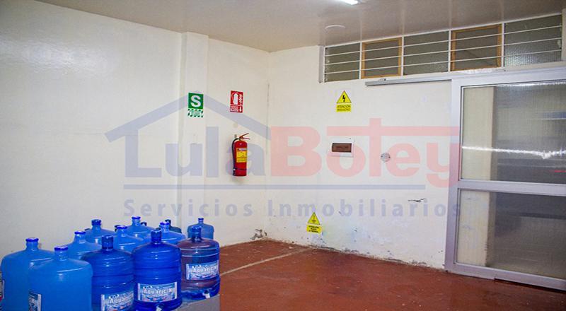 VENTA DE LOCAL COMERCIAL EN JOSÉ LEONARDO ORTIZ